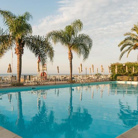 Elegante Appartamento Con Piscina - Wi-Fi & Box Privato San Remo Exterior foto