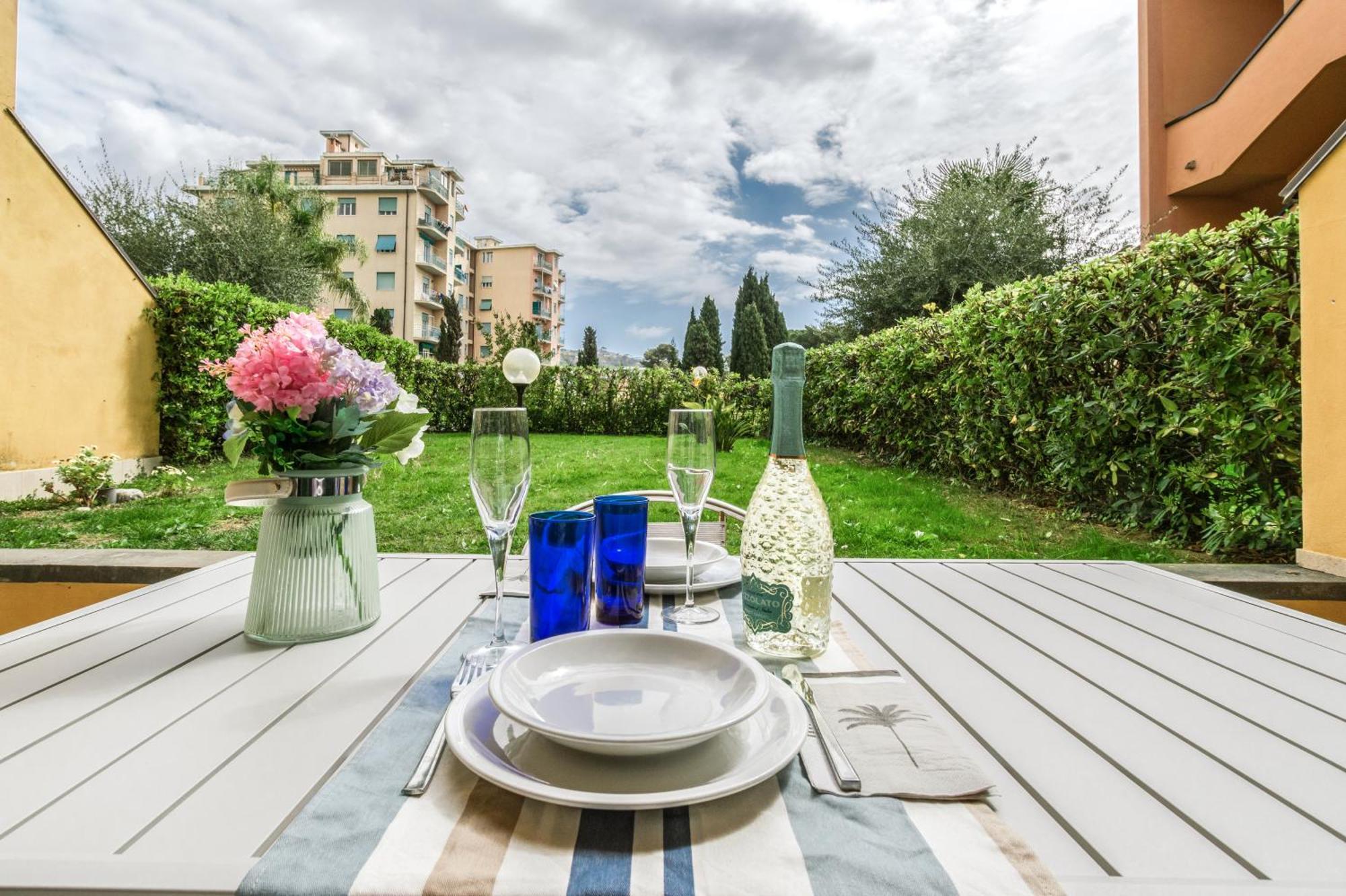 Elegante Appartamento Con Piscina - Wi-Fi & Box Privato San Remo Exterior foto