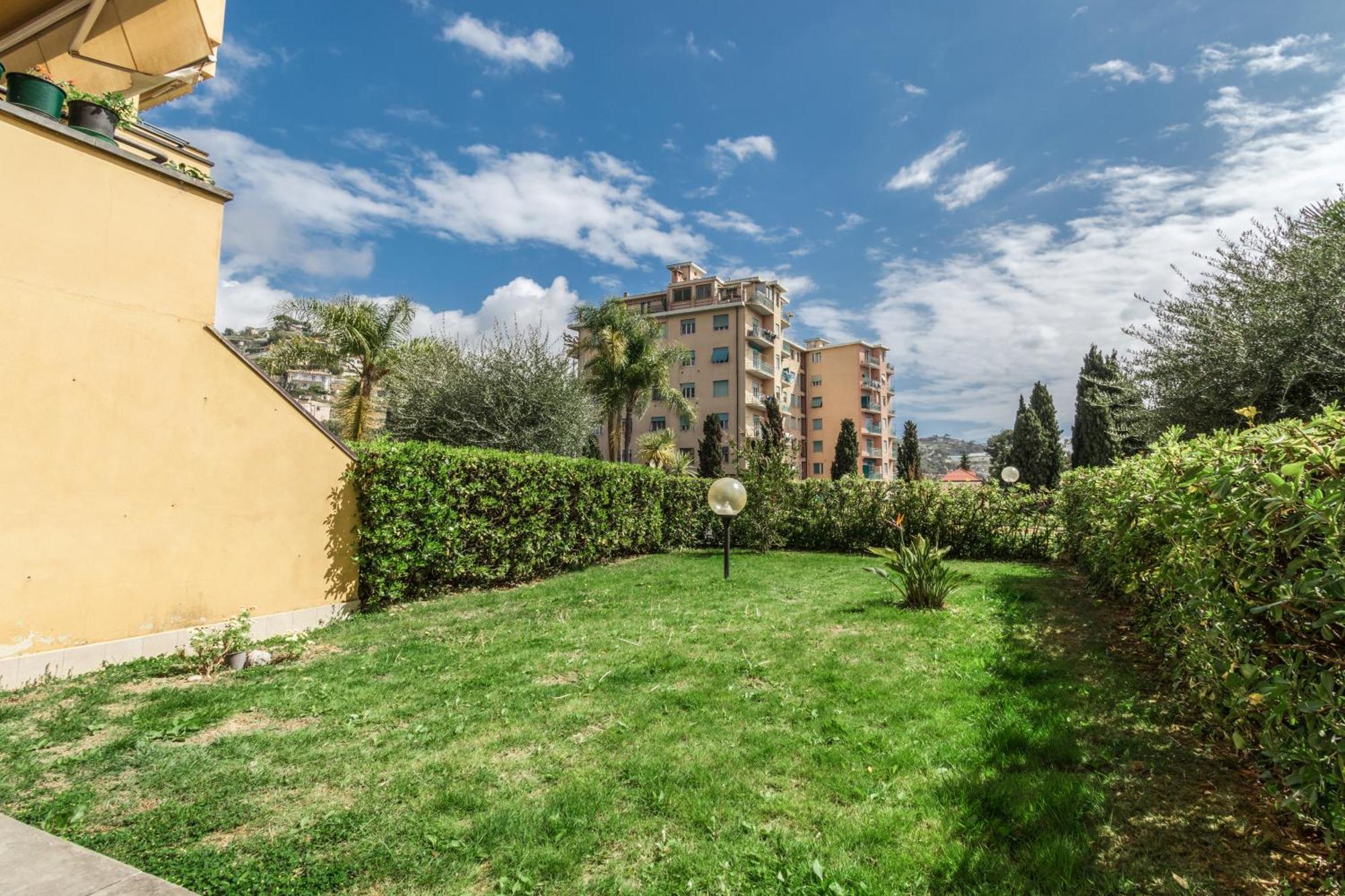 Elegante Appartamento Con Piscina - Wi-Fi & Box Privato San Remo Exterior foto
